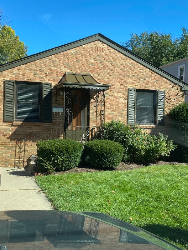 property at 953 Burton Ave