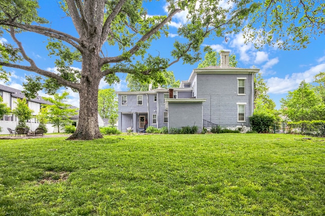5618 Whitney Pl in Cincinnati, OH - Building Photo - Building Photo