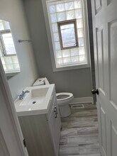 8414 S Cregier Ave, Unit 1 north in Chicago, IL - Building Photo - Building Photo