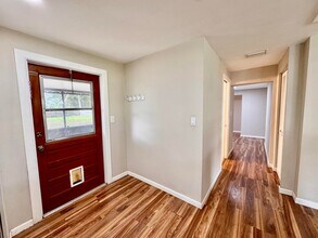 609 NW 7th Ct in Boynton Beach, FL - Foto de edificio - Building Photo