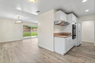 27508 Vilna Ave in Santa Clarita, CA - Building Photo - Building Photo