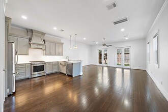 819 Algregg St in Houston, TX - Building Photo - Building Photo