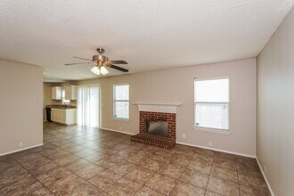 7001 Baybridge Dr in Arlington, TX - Building Photo - Building Photo