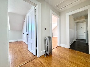 44 Summer St, Unit 2 in Watertown, MA - Building Photo - Building Photo
