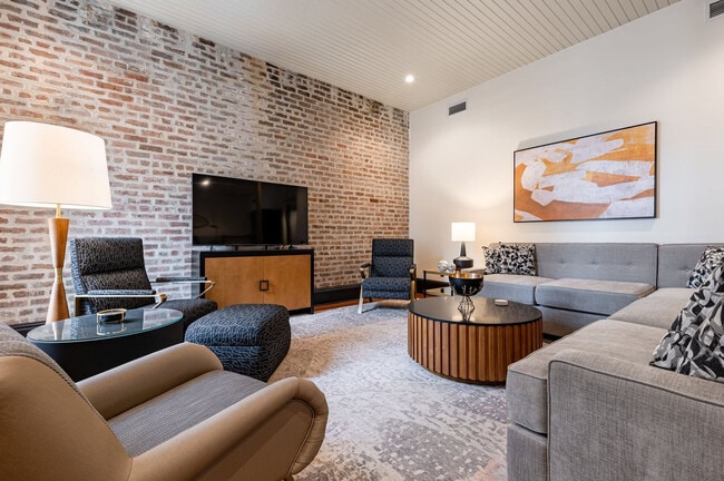 1011 Canal St