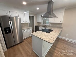 418 Holland Cir in Statesville, NC - Building Photo - Building Photo