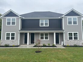 439 Hobbs Ave, Unit 2 in Lebanon, TN - Building Photo