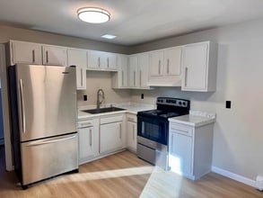 147 State St in Ellsworth, ME - Building Photo - Building Photo