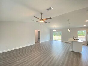 3938 SW 161st Loop in Ocala, FL - Foto de edificio - Building Photo