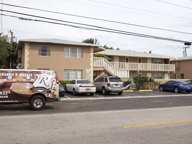 315 SW 15th St in Pompano Beach, FL - Building Photo - Building Photo