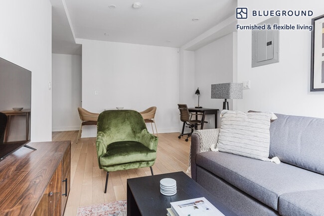 160 E 48th St, Unit SI FL8-ID1606 in New York, NY - Building Photo - Building Photo