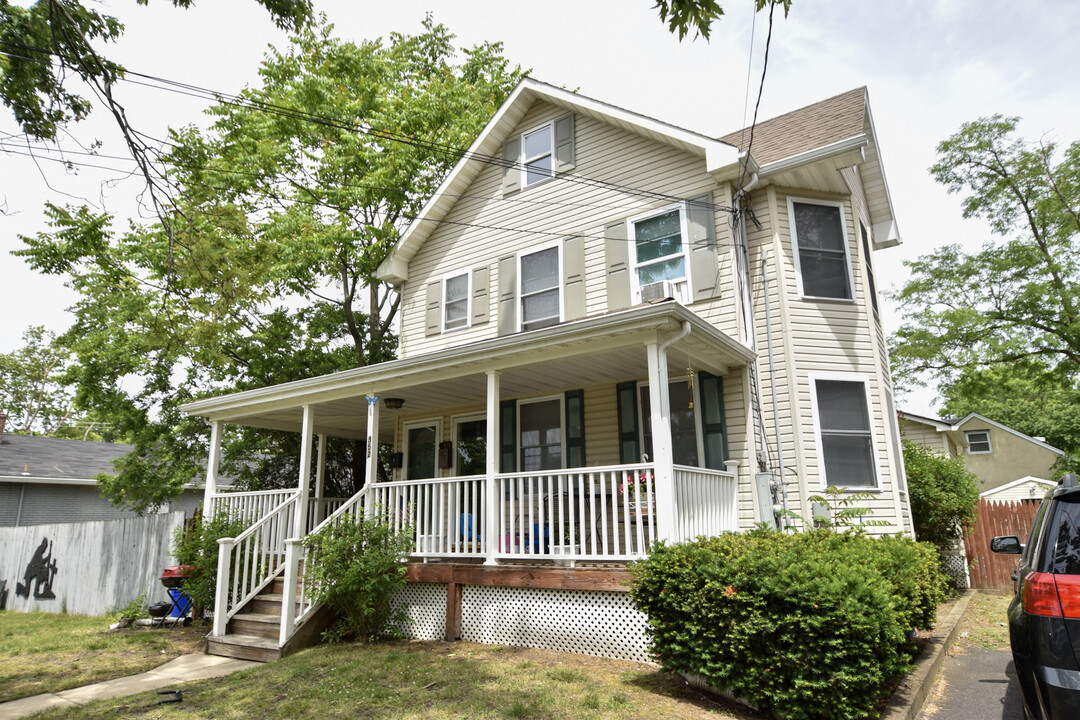 352 Carr Ave in Keansburg, NJ - Building Photo