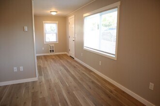 1500 W St-Unit -1504 in Vancouver, WA - Building Photo - Building Photo