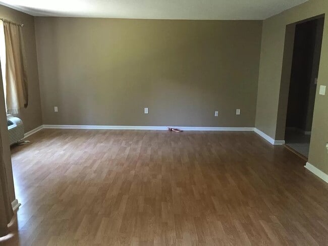 175 Mill Pond Rd, Unit 432 in Hamden, CT - Building Photo - Building Photo