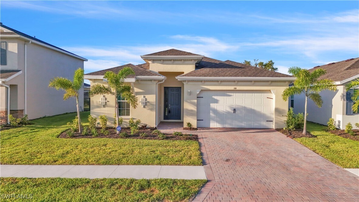 374 Spg Hl Lk Lp in Cape Coral, FL - Building Photo