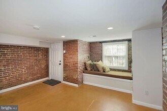 2721 Ontario Rd NW in Washington, DC - Building Photo - Building Photo