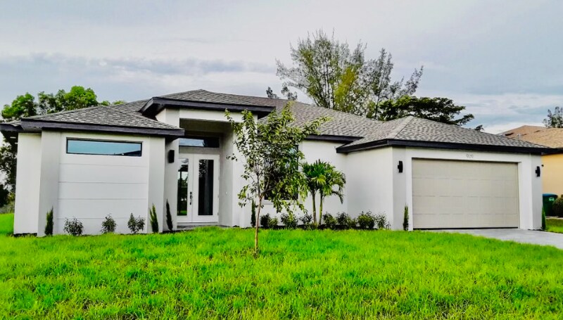 401 NW 18th Pl in Cape Coral, FL - Building Photo