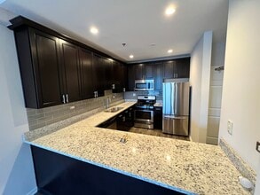 625 Deerfield Rd in Deerfield, IL - Building Photo - Building Photo