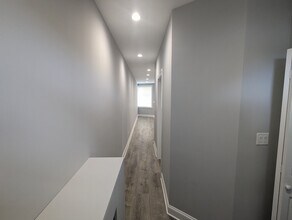7052 W Higgins Ave in Chicago, IL - Building Photo - Building Photo