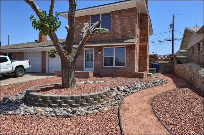 property at 6913 Pamlico Dr