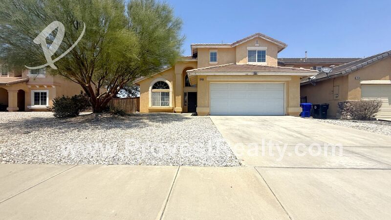 12436 Honeybear Ln in Victorville, CA - Building Photo