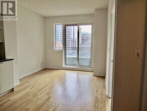 35 Hayden St in Toronto, ON - Building Photo - Building Photo