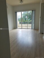 600 W Las Olas Blvd in Fort Lauderdale, FL - Building Photo