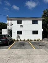 963 NW 5th St in Miami, FL - Building Photo
