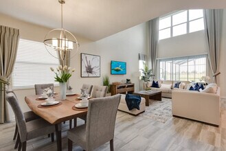 4801 Kings Castle Cir in Kissimmee, FL - Building Photo - Building Photo