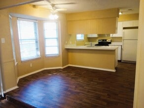 6628 Harrison Way in Watauga, TX - Foto de edificio - Building Photo