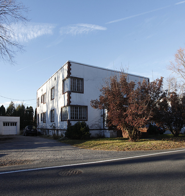 90 Sherwood Ave in Rensselaer, NY - Building Photo - Building Photo