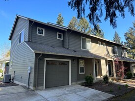 750 SE Davis St in McMinnville, OR - Building Photo