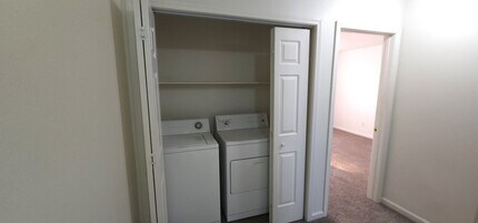 660 Sunny Ln in Fernley, NV - Building Photo - Building Photo