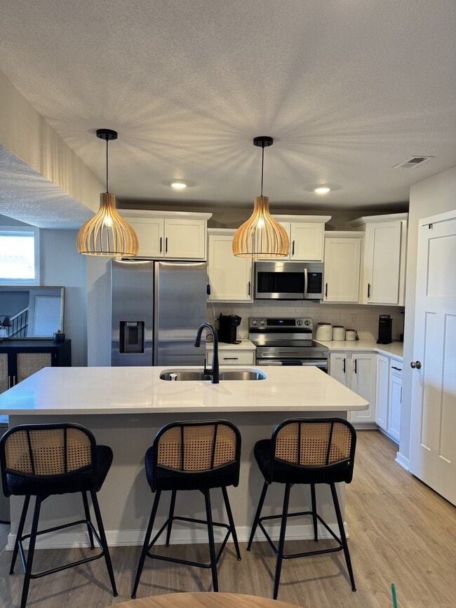 property at 2622 SE Osier Ave