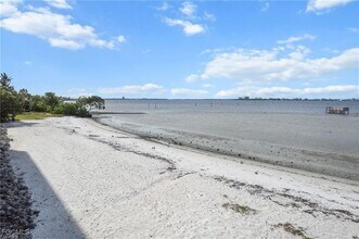 11650 Pointe Cir in Ft. Myers, FL - Building Photo - Building Photo