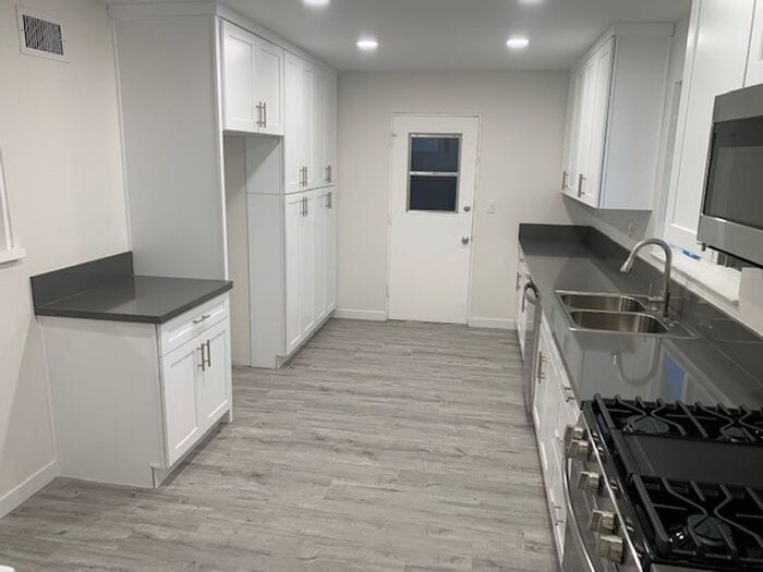 7483 Santa Elise Cir in Buena Park, CA - Building Photo