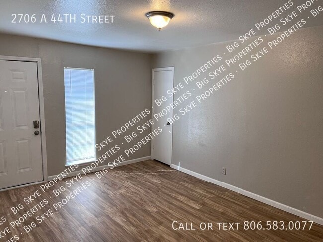 2706 44th St in Lubbock, TX - Building Photo - Building Photo