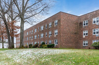 720-740 Tuckahoe Rd in Yonkers, NY - Foto de edificio - Building Photo