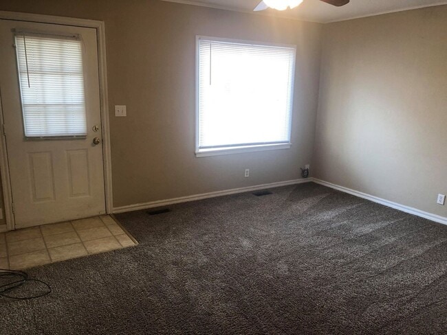 1706 W Wallace Dr in Enid, OK - Building Photo - Building Photo