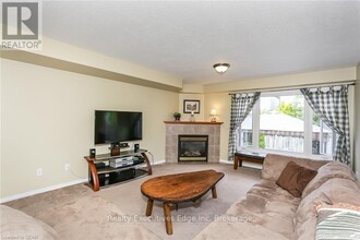 59 Marsh Crescent in Guelph, ON - Building Photo - Building Photo