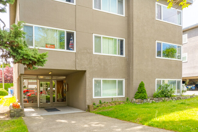 Mara Apartments in Vancouver, BC - Building Photo - Building Photo