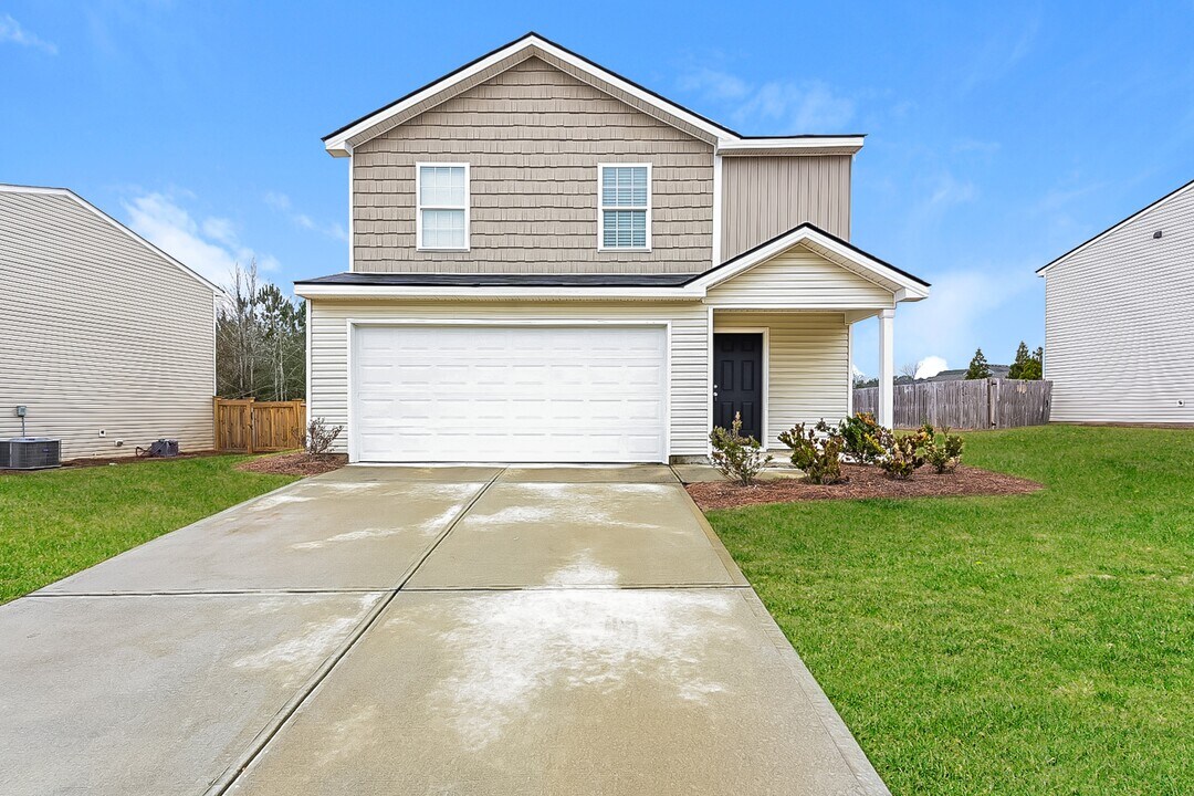 142 Cold Creek Pkwy in Macon, GA - Building Photo