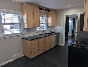 6611 W 73rd St in Overland Park, KS - Building Photo - Building Photo