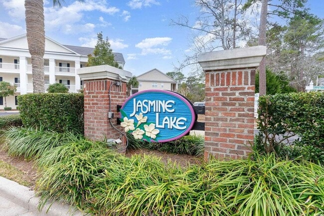 659 Woodmoor Dr in Murrells Inlet, SC - Building Photo - Building Photo