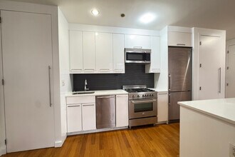 51 E 128th St in New York, NY - Building Photo - Building Photo