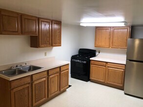 115 Market St, Unit Apt #1 in Brookville, OH - Foto de edificio - Building Photo