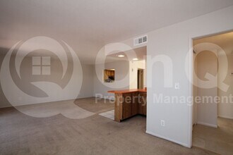 744 W Oxford Dr in Tempe, AZ - Building Photo - Building Photo