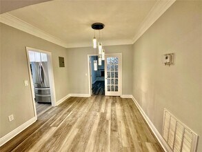 367 NW 153rd St in Miami, FL - Foto de edificio - Building Photo