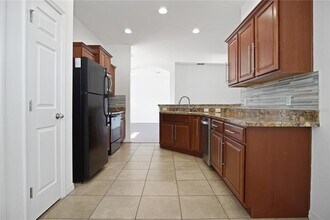 101 Highland Meadows St in Davenport, FL - Building Photo - Building Photo