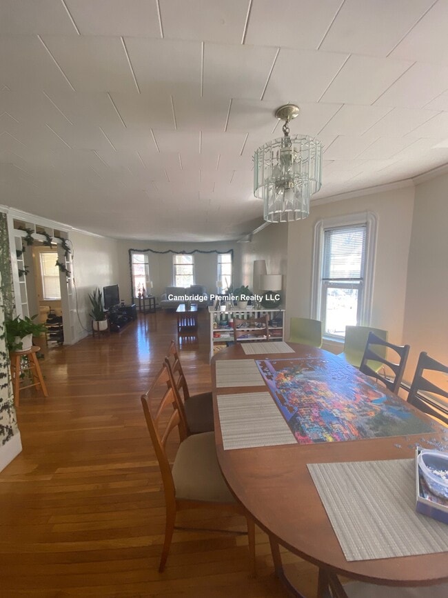 33 Winslow Ave, Unit 2 in Somerville, MA - Building Photo - Building Photo